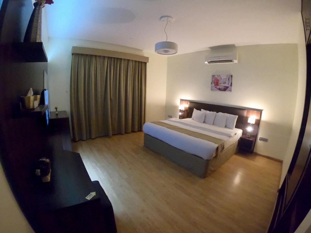 Weekend Hotel & Apartments Maskat Dış mekan fotoğraf