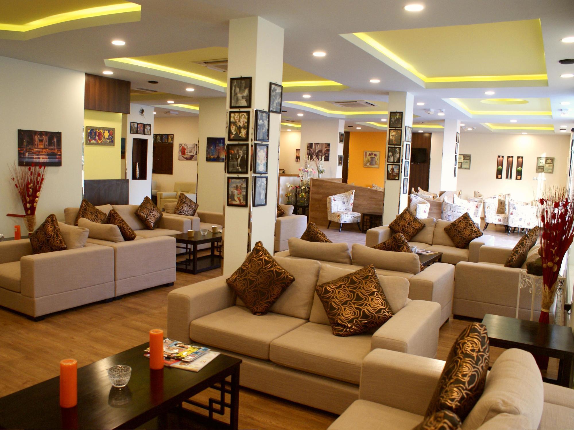 Weekend Hotel & Apartments Maskat Dış mekan fotoğraf