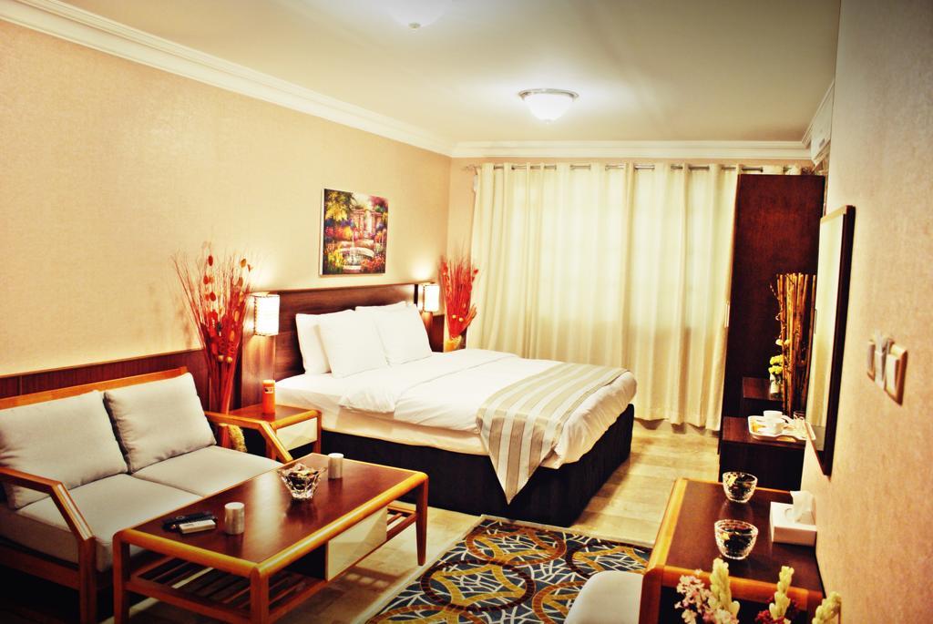 Weekend Hotel & Apartments Maskat Dış mekan fotoğraf