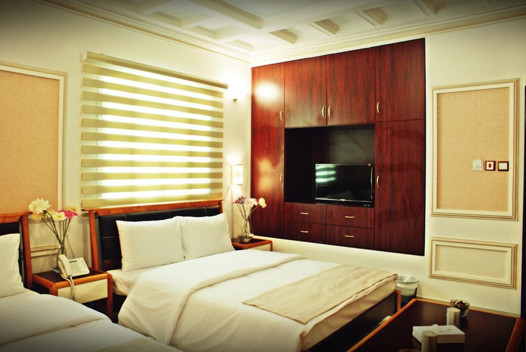 Weekend Hotel & Apartments Maskat Dış mekan fotoğraf