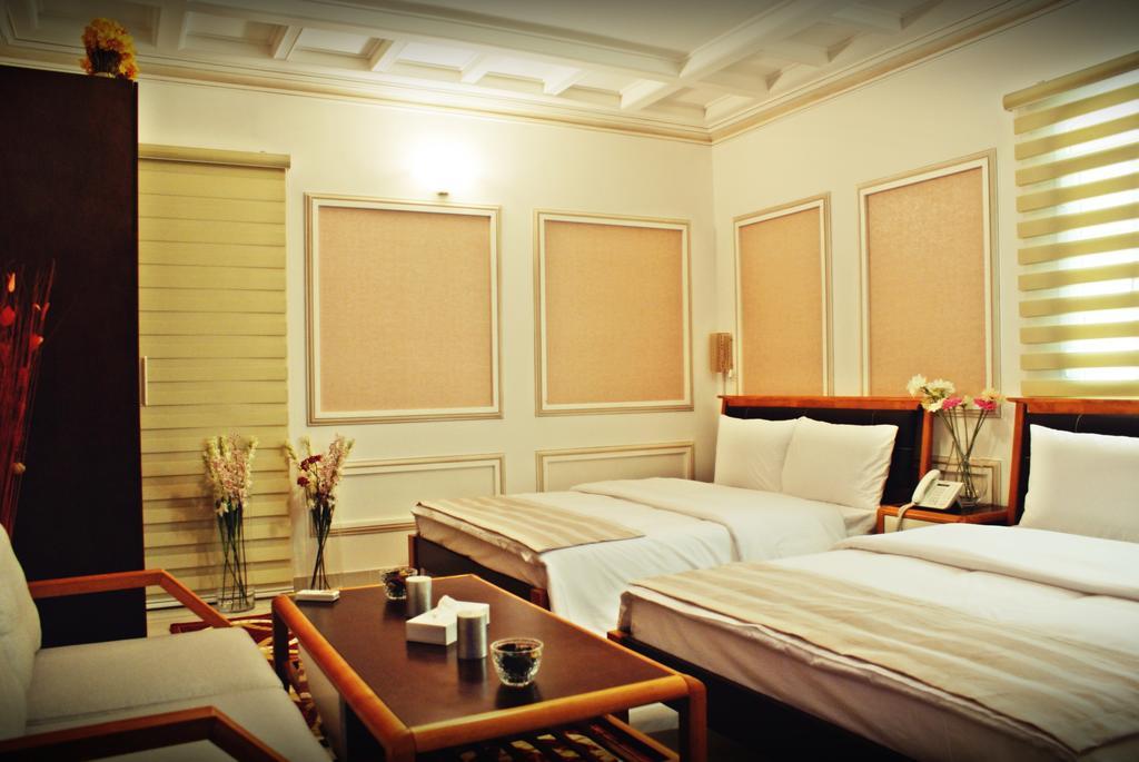 Weekend Hotel & Apartments Maskat Dış mekan fotoğraf