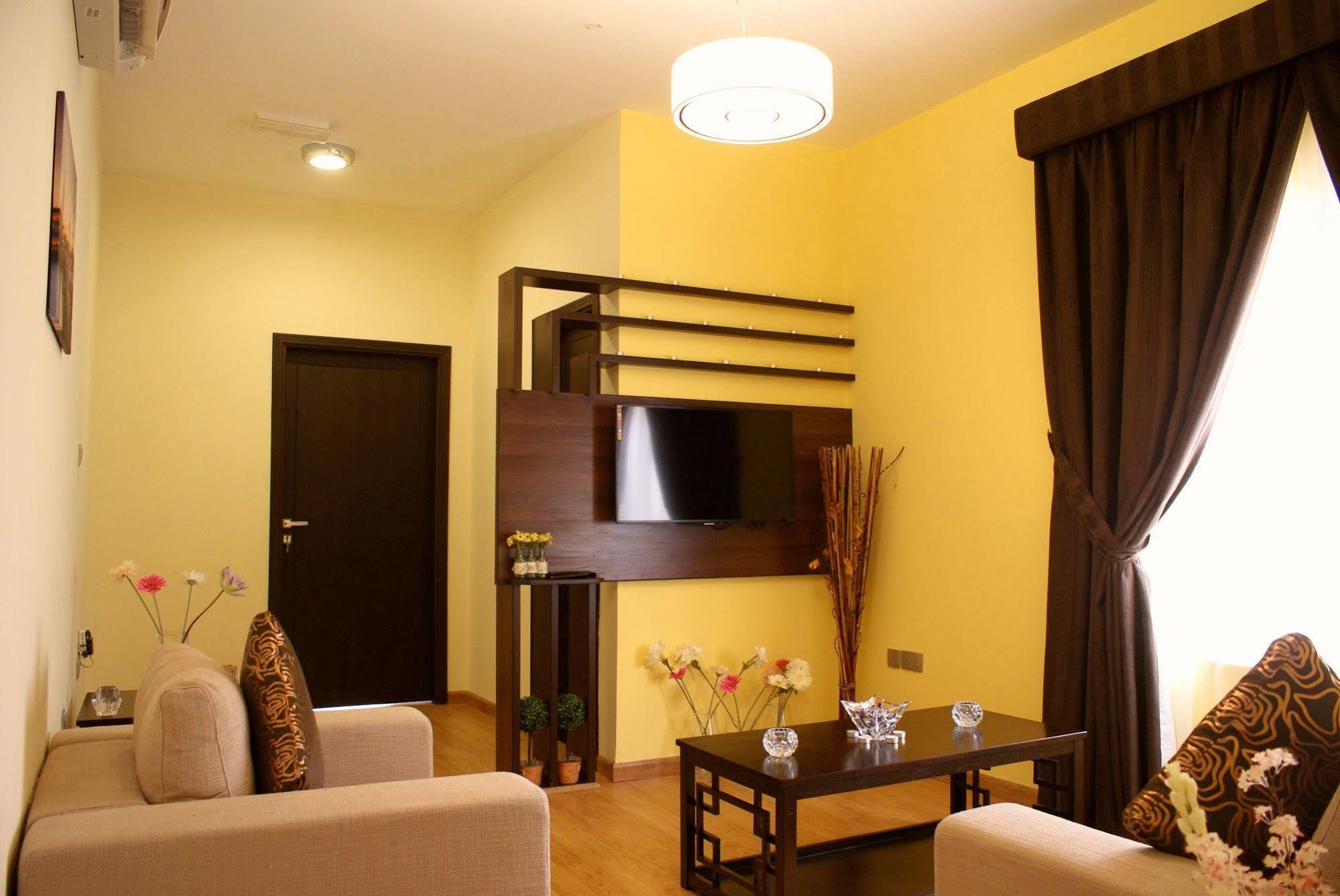 Weekend Hotel & Apartments Maskat Dış mekan fotoğraf