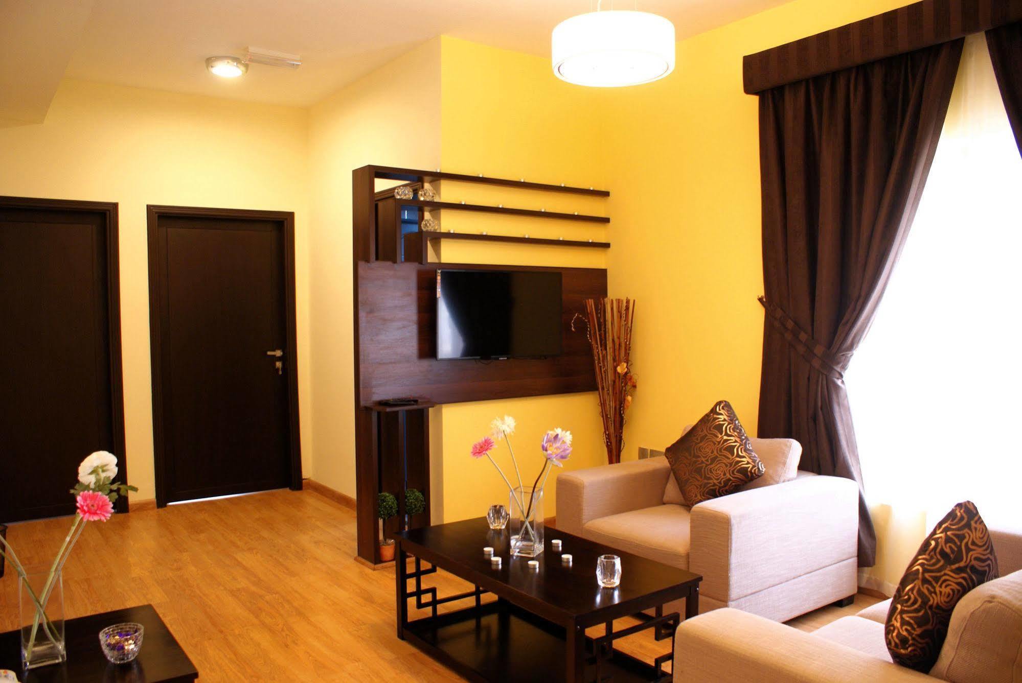 Weekend Hotel & Apartments Maskat Dış mekan fotoğraf