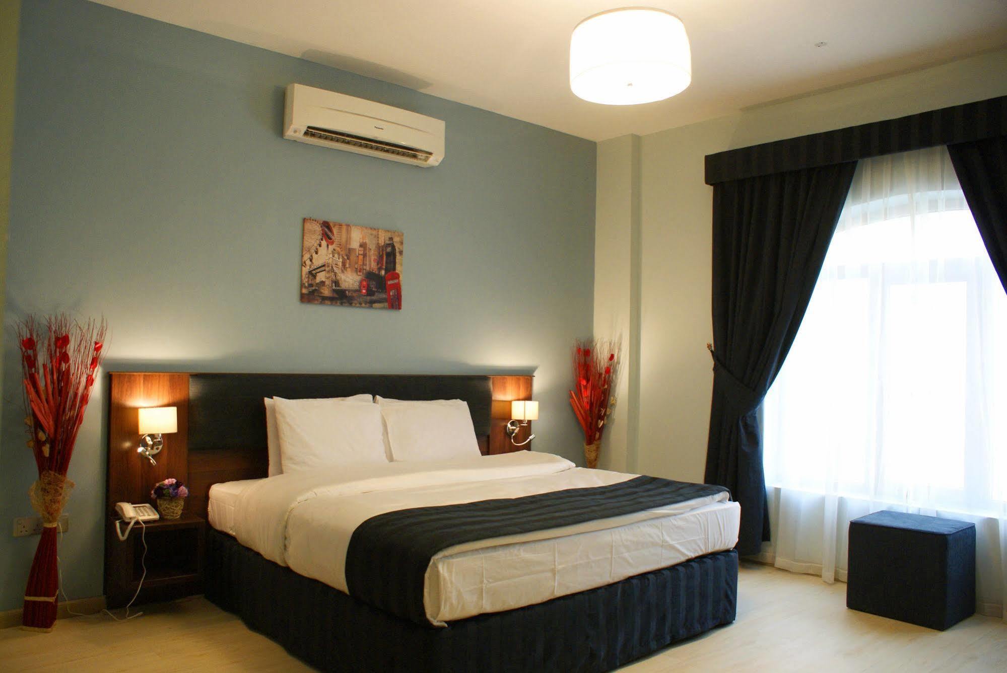 Weekend Hotel & Apartments Maskat Dış mekan fotoğraf