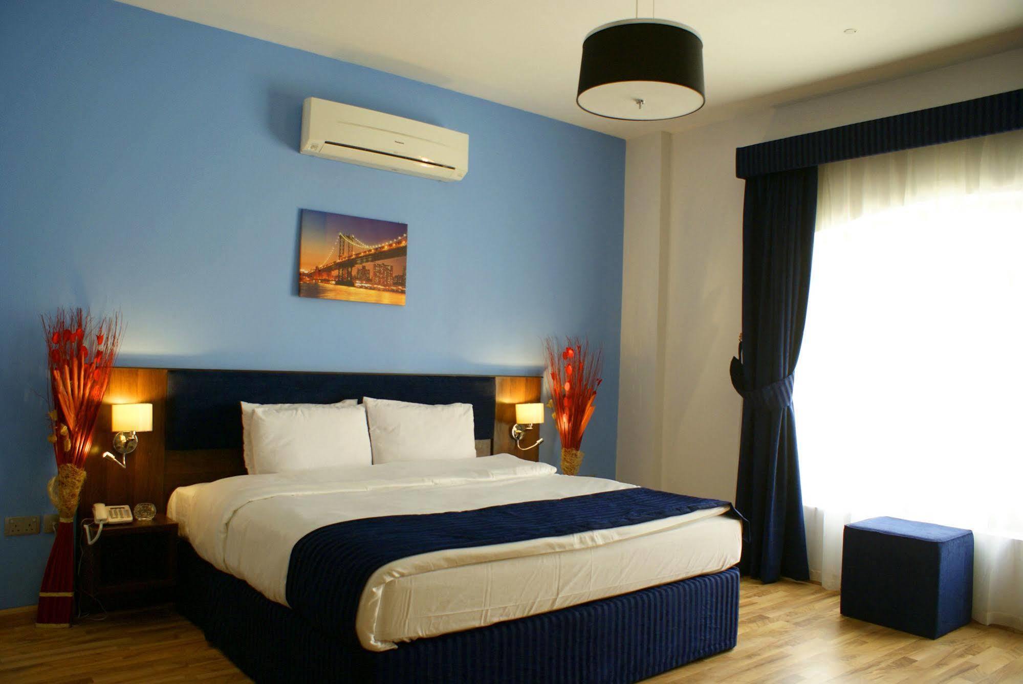 Weekend Hotel & Apartments Maskat Dış mekan fotoğraf